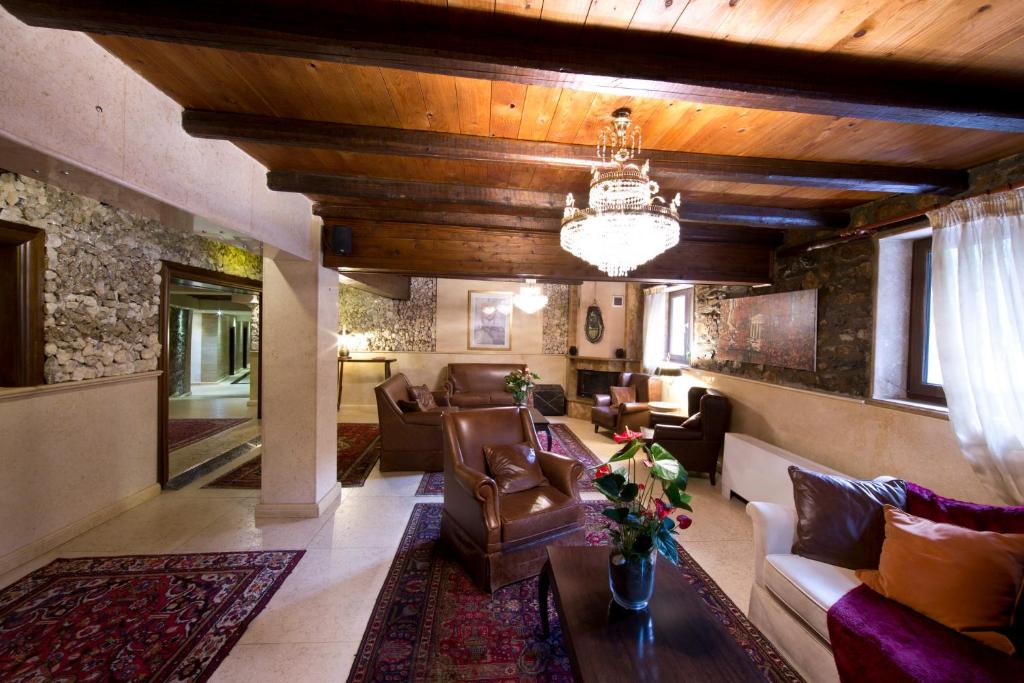 Lithos Hotel Spa - Lithos Hotel Spa -